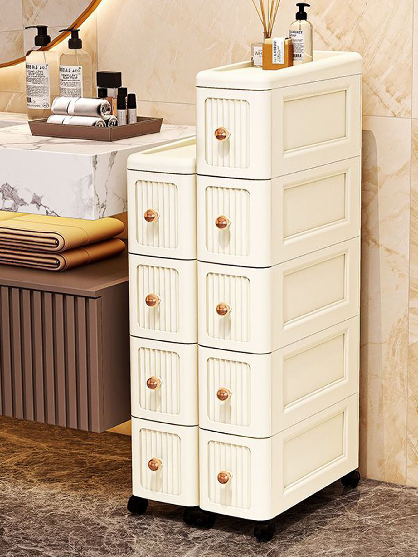 Kitchen - Armario de almacenamiento con espacio entre